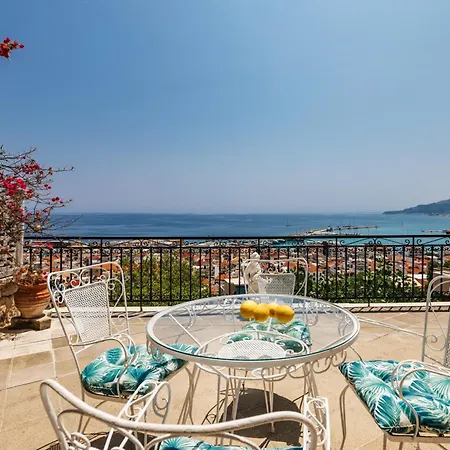 Feriehus Akakia Panoramic *